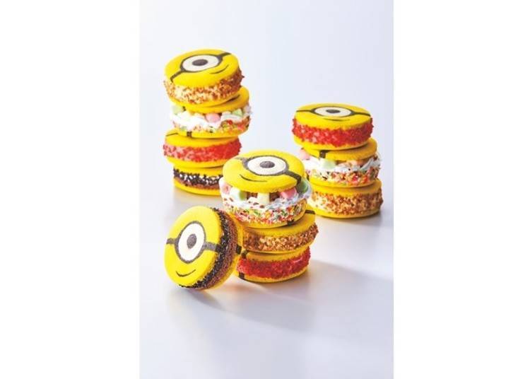 Minion cookie sandwiches, starting from 500 yen (tax included) Image provided by Universal Studios Japan