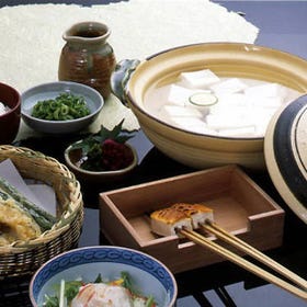 南禪寺順正（Nanzenji Junsei）傳統豆腐會席料理
▶點擊預約
圖片提供：Klook