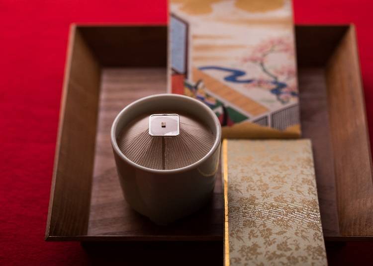 Enjoy a Japanese "Wa" (harmony) experience with the “Introduction to Incense” and “Zen Meditation” programs!