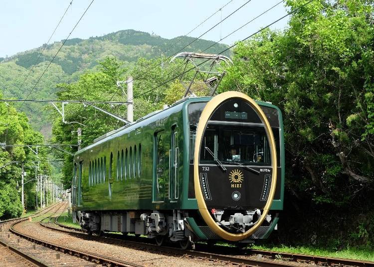 Experience THE THOUSAND KYOTO's dining delights inside the scenic chartered train "Hiei"