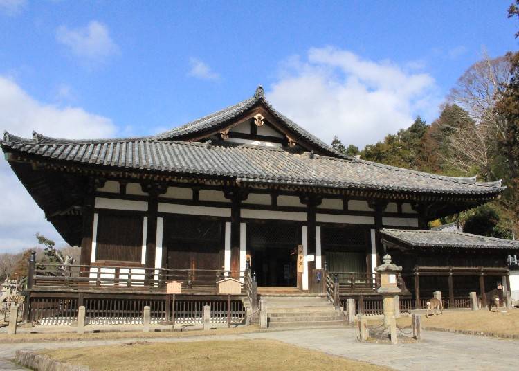 Hokke-do Hall: Filled with a Plethora of Statues