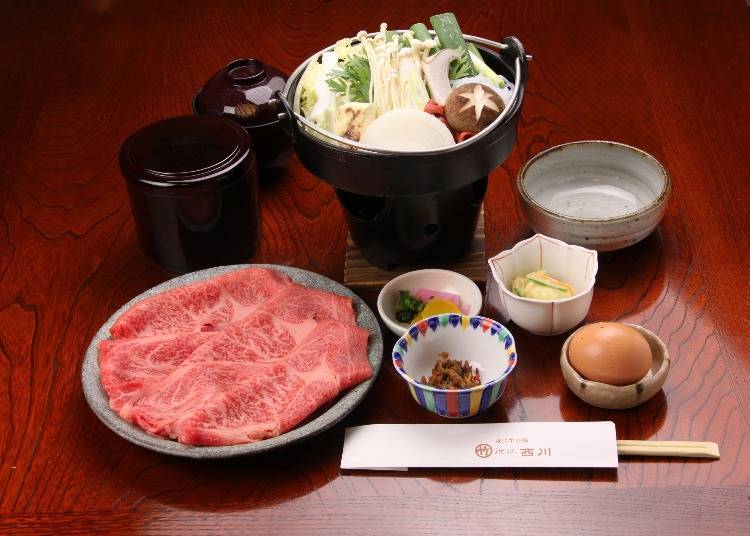Omi beef Sukiyaki Set (3,780 yen, tax included)