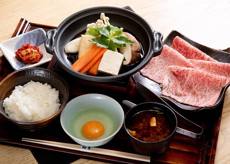 Tokusen Matsusaka beef sukiyaki (100g) is a mere 3,564 yen (tax included)!