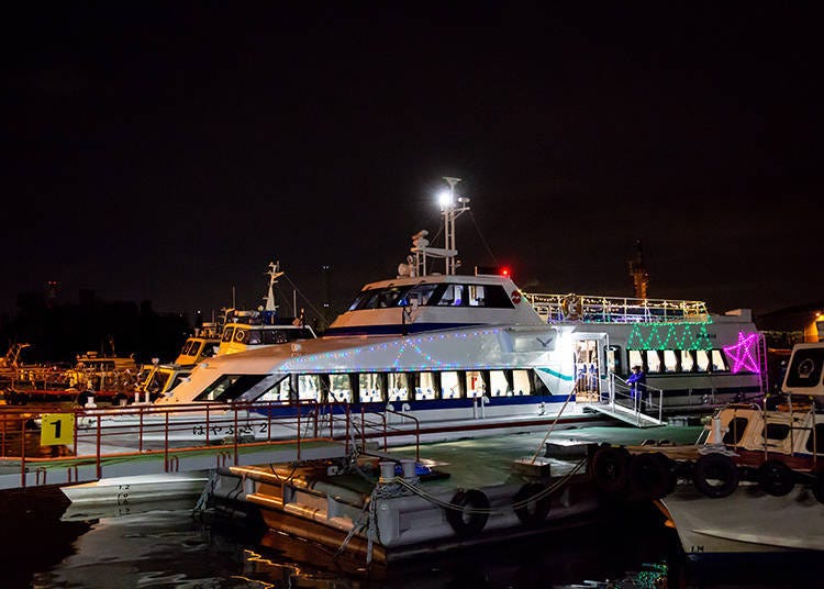 Enjoy the nighttime scenery of one of Japan's leading factory districts on a "Yokkaichi Industrial Complex Night View Cruise"