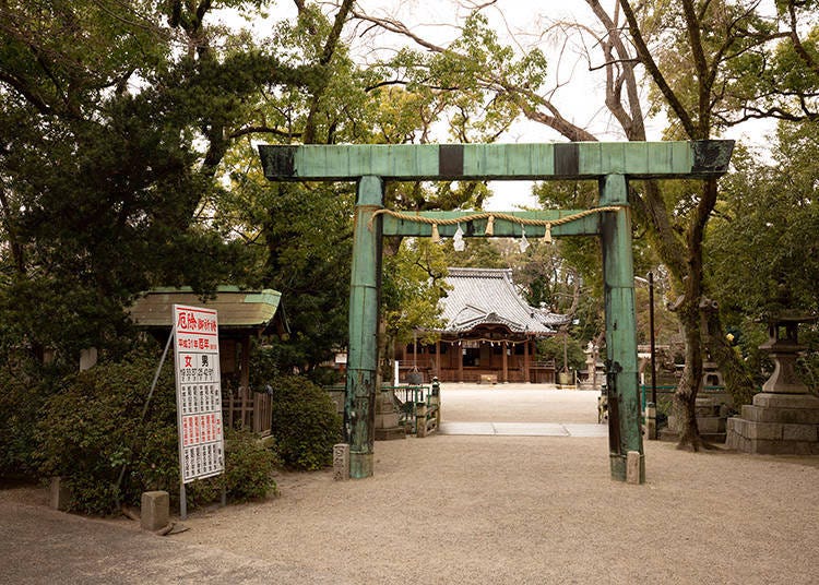 1202年創建的歷史悠久的神社「諏訪神社」