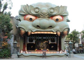 5 Unique Shrines and Temples in Osaka and Kobe for Your First Visit