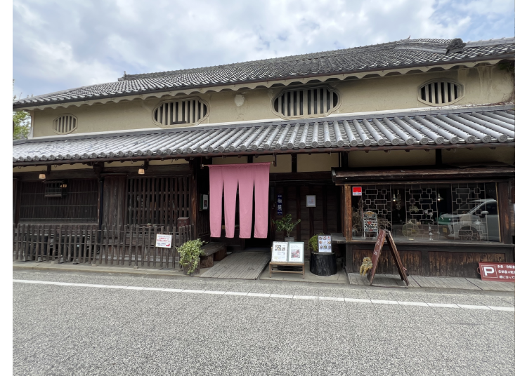 ▲I was pleasantly surprised to find such a chic, Japanese-style café in the area!