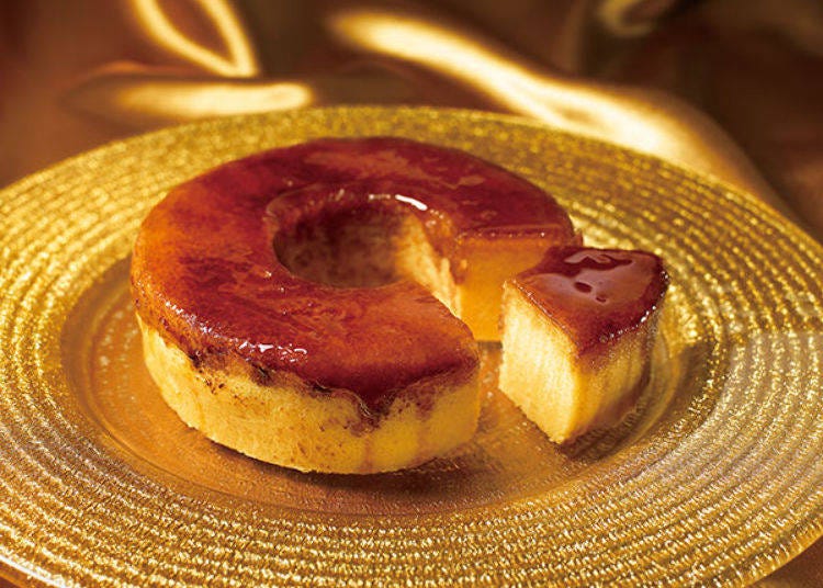 Madame Brûlée (1,500 yen plus tax), is a Baumkuchen that features a fragrant caramel aroma and a fluffy texture. You will want to eat as much as you can! (Photo courtesy of MADAME SHINCO)