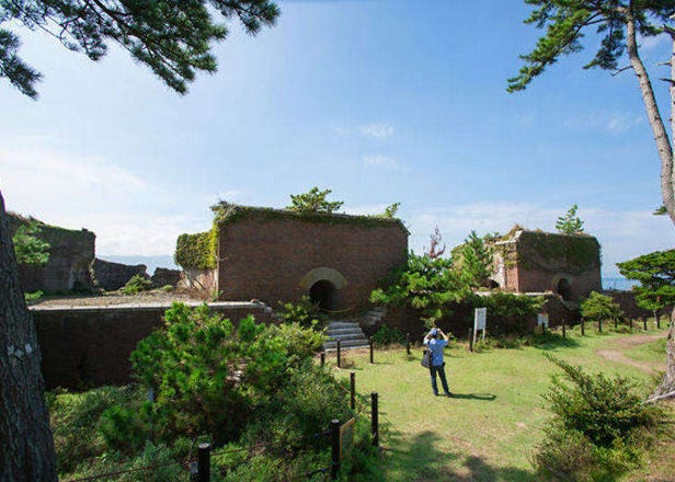 Tomogashima Island: We Find The World of Ghibli on this Abandoned Japanese Island!