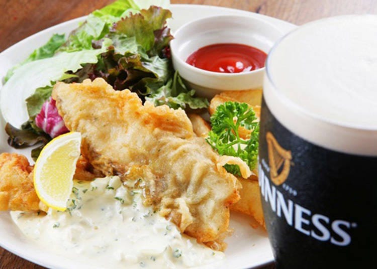 "Fish & Chips" Regular: 1,000 yen, Half-portion: 750 yen, "Guinness Beer" 1 Pint (568ml): 1,000 yen, 3/4 Pint (420ml): 800 yen (all prices listed include tax)
