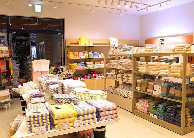 Full product assortment is possible because the store is directly managed by the union.