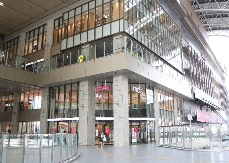 JR「大阪駅」からすぐの「ルクア」