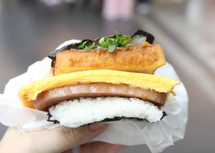Chokubi Atsuage Abura Miso Nose [thick, deep‐fried bean curd broiled over an open fire covered with abura miso {miso paste with seasoned pork}] 500 yen (including tax)