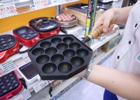 These 6 Takoyaki Makers Are the Best Souvenir (And Where To Find Takoyaki Pans)!
