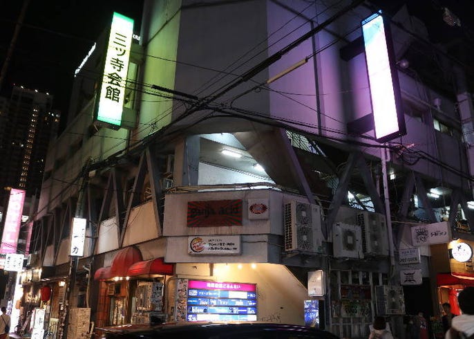 大阪のトレンド発信地 アメリカ村 の人気スポット 食べ歩きグルメ8選 Live Japan 日本の旅行 観光 体験ガイド