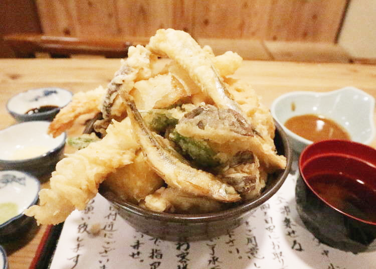 衝撃の「天ぷらのせ放題ランチ」が880円！デカ盛りをペロリと食べられるウマさ＠大阪
