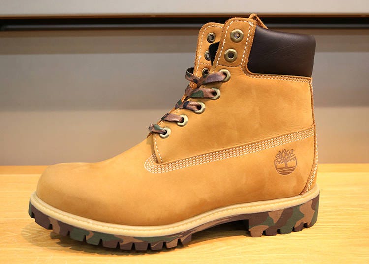 There are designs with the same shape but different colored soles