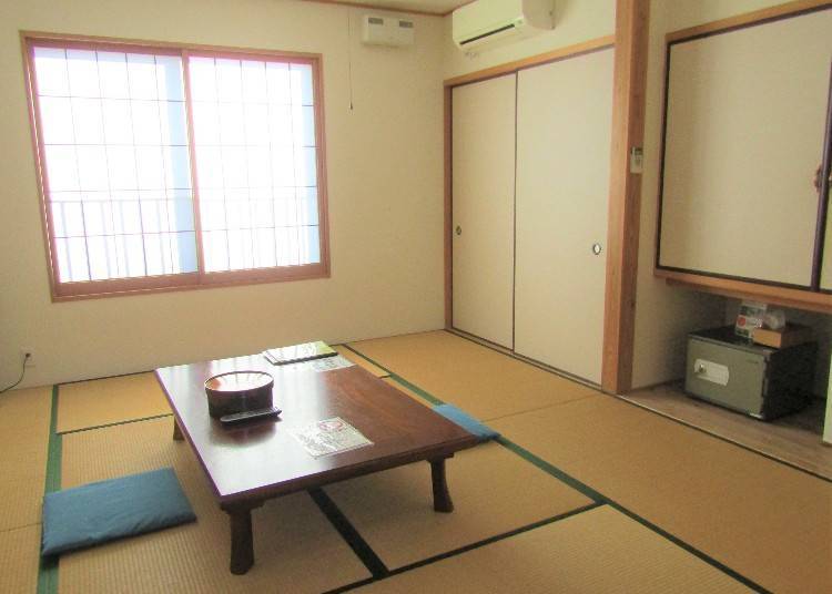 Japanese-style room (4-person room)