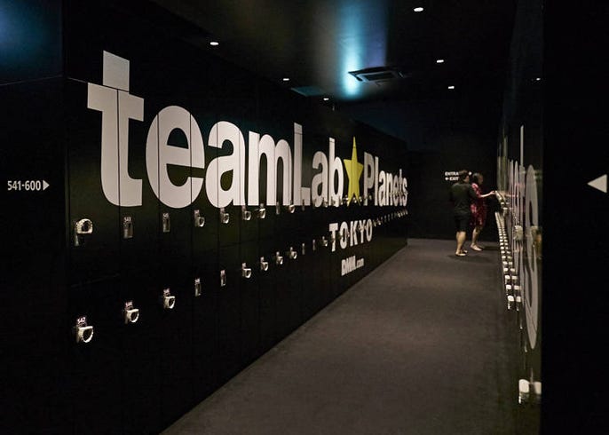 東京 豊洲で新感覚のアート体験 チームラボプラネッツ Tokyo Dmm の魅力に迫る 入場者のリアルレビュー付き Live Japan 日本の旅行 観光 体験ガイド