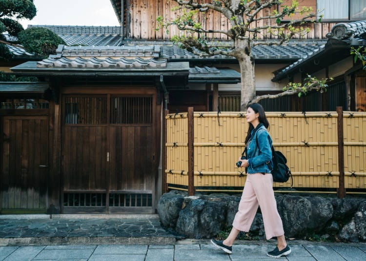京都深度旅游秘招6：准备好走的鞋子、保暖或防晒的衣物