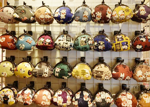 5 Best Souvenir Shops Near Kinkakuji Temple (Golden Pavilion) in Kyoto