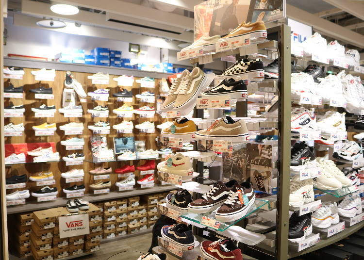 ■台灣人超愛逛！品牌運動鞋種類齊全的「ABC MART」（本館B2F）