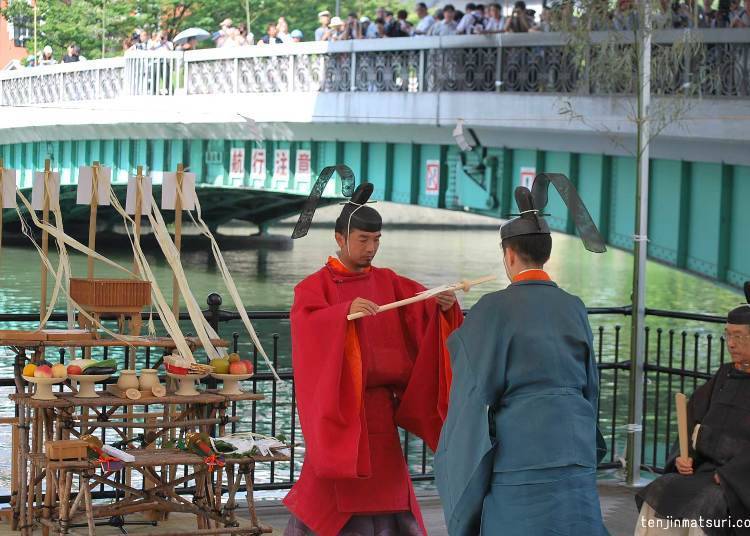 3. Hokonagashi Shinji: An Ancient Ritual Led by Sacred Children