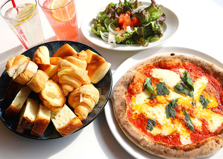 Lunch And a View For 580 yen!? Weekday Pizza Lunch with Endless Bread in Umeda, Osaka