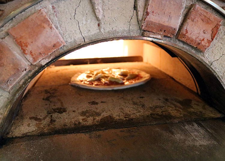 There is also a pizza kiln in the shop