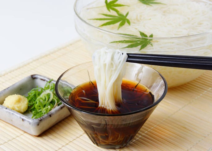 日本の夏の風物詩 流しそうめん を手作りして 自宅で和の風情を体験 Live Japan 日本の旅行 観光 体験ガイド