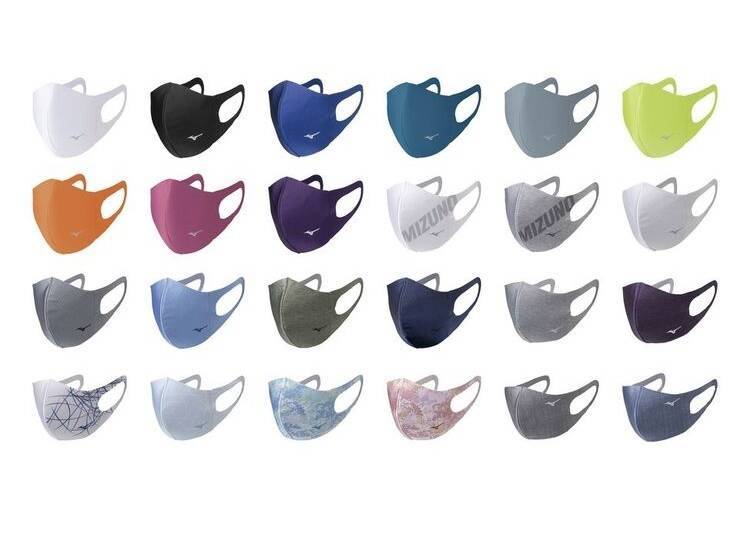 共有24種類的第二代口罩皆為日本製造，素色為935日圓（含稅），印花則為990日圓（含稅）。