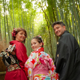 A Professional Guided Photoshoot in Arashiyama
(Image: Viator)