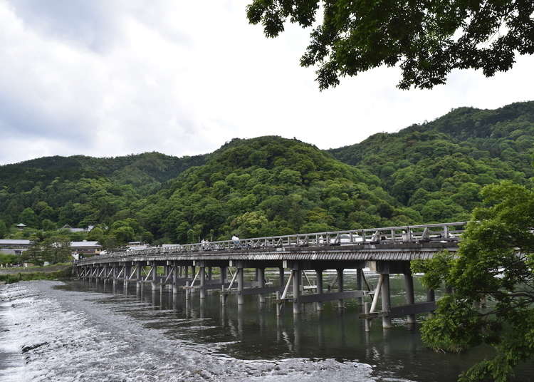 基本ガイド 京都 嵐山 渡月橋 周辺の見どころ とことん楽しむ方法 Live Japan 日本の旅行 観光 体験ガイド