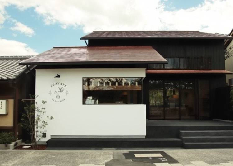 お茶の魅力を堪能できるティーラテ専門店「CHAVATY kyoto arashiyama」