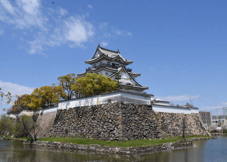 4．高い芸術的な価値を誇る、庭園とお城「岸和田城」