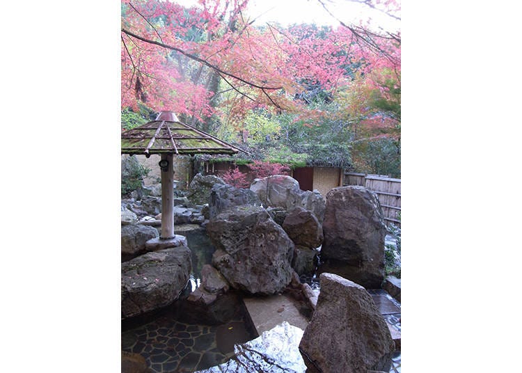 Here's an open-air hot spring that allows visitors to enjoy the sights while soaking their cares away