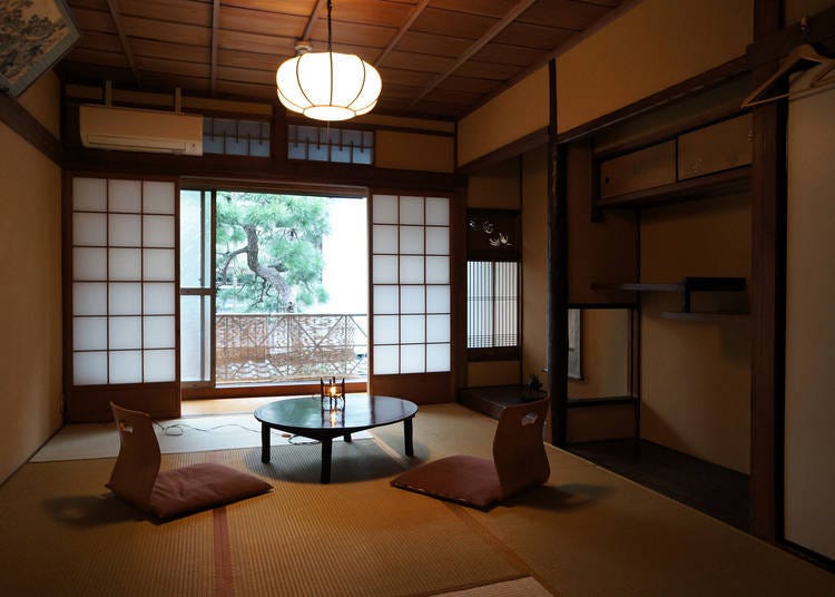 5. Guest House Itoya: A cozy inn where you can enjoy the real townhouse lifestyle