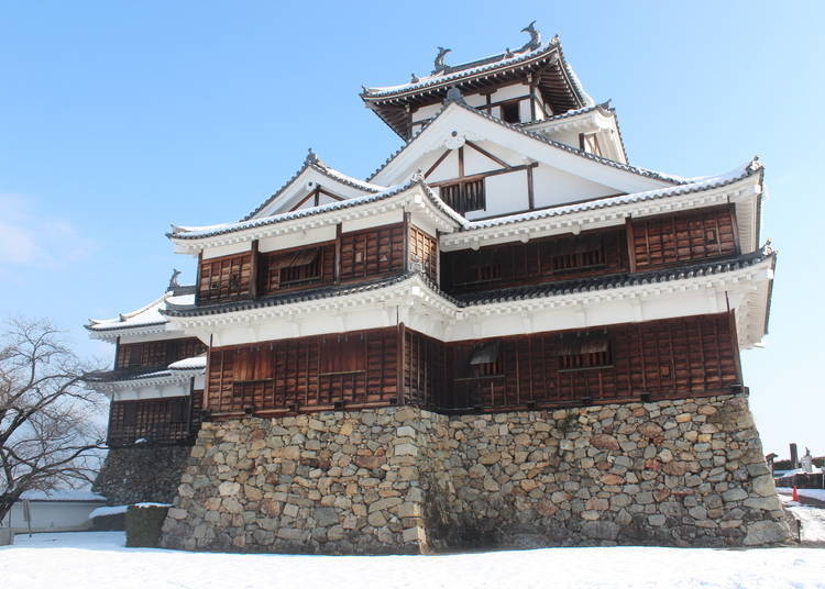 4. Fukuchiyama Castle: A Beautiful Snow-covered Castle Built by Akechi Mitsuhide