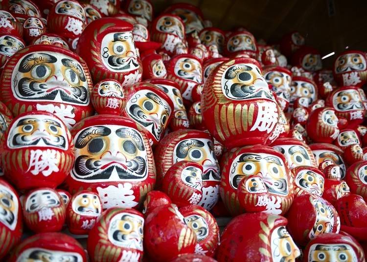 Many people come for the Winning Daruma Dolls, said to grant luck and success