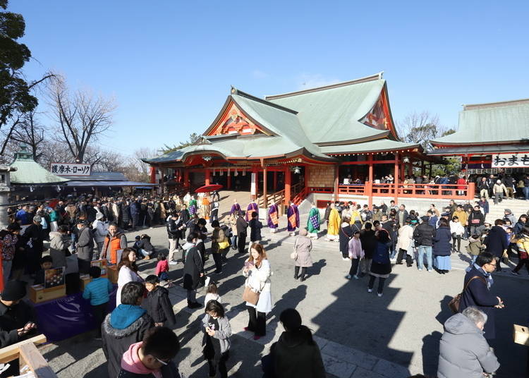 「成田山不動尊」一年的參拜人數約有220萬人，其中有75萬人都是在新年前三天前往
