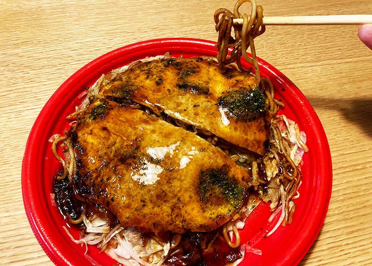 9. Odashitei Hiroshima-style Okonomiyaki: A Dish Incorporating the Mild Flavors of Dashi