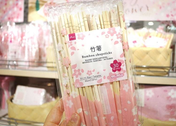 包裝成櫻花圖樣的「免洗筷」