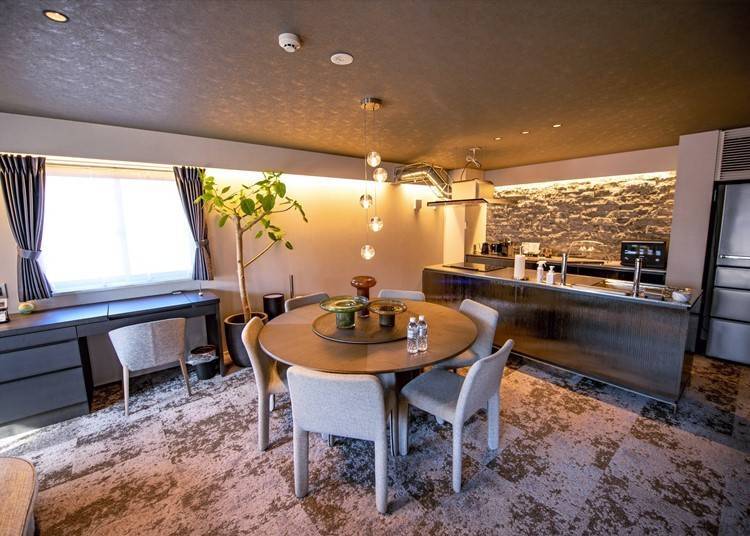 The suite rooms "Kirameki/Kagayaki" with an island kitchen are limited to two rooms.