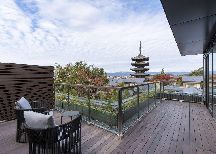 A private terrace exuding a sense of privacy (twin room).