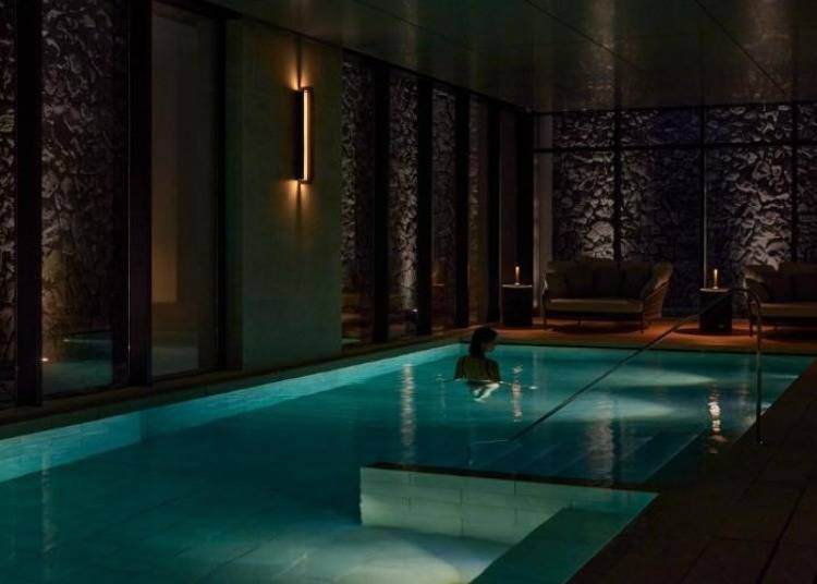 The indoor pool is equipped with hydro jets and a hydro fountain for added relaxation and enjoyment (Image provided by KLOOK).