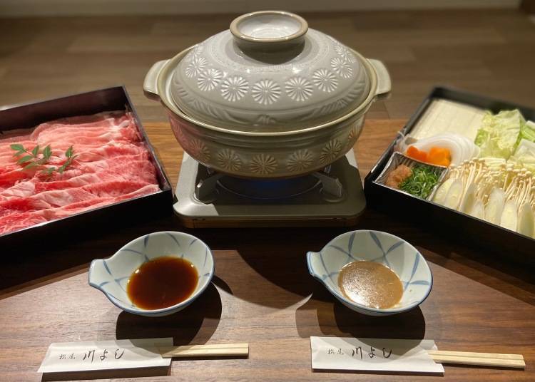 Riverside Arashiyama's special room hot pot is a must-try. From 8,800 yen for two people.