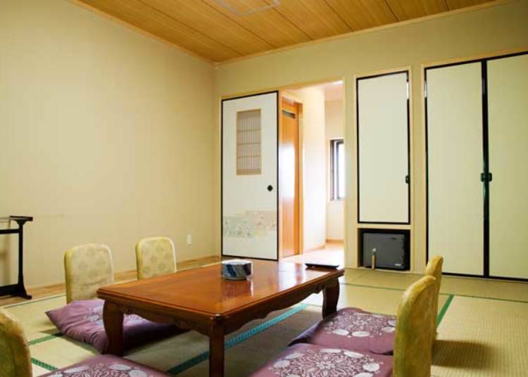 10畳の和室など、部屋は全8室。日本ならではの雰囲気を体感できる