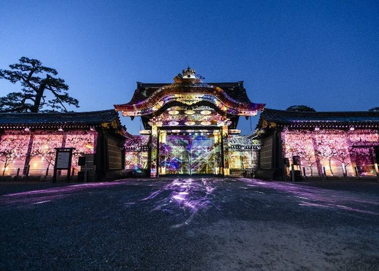 Projection mapping on the Karamon gate, an important cultural property