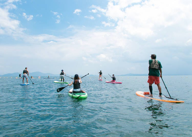 3．琵琶湖の透明感ある湖面でSUP【滋賀】