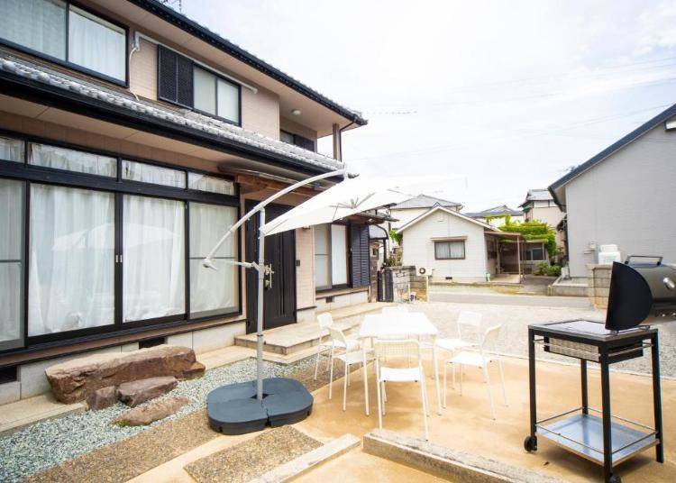 3. Awaji Egaosakuie Tonouchi: A Wonderfully-Renovated Old Folk Home (Awaji Island, Hyogo Prefecture)